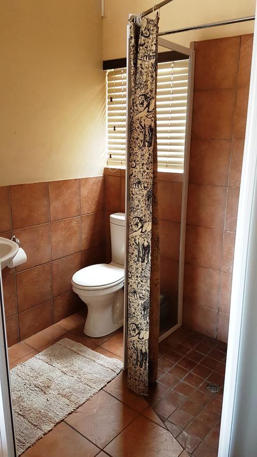 Tsessebe Guesthouse Bloemfontein Bagian luar foto
